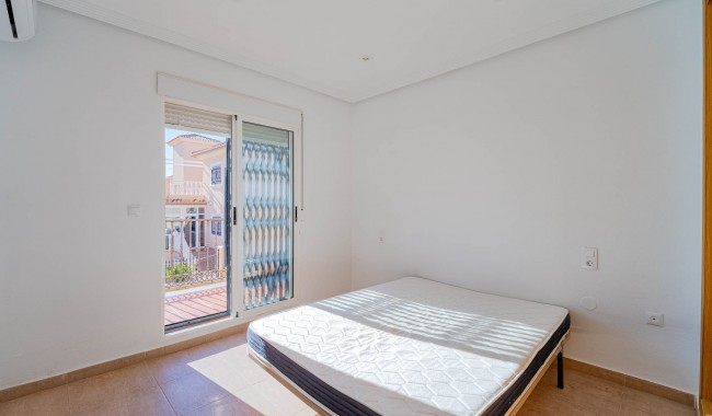 Resale - Townhouse - Punta Prima
