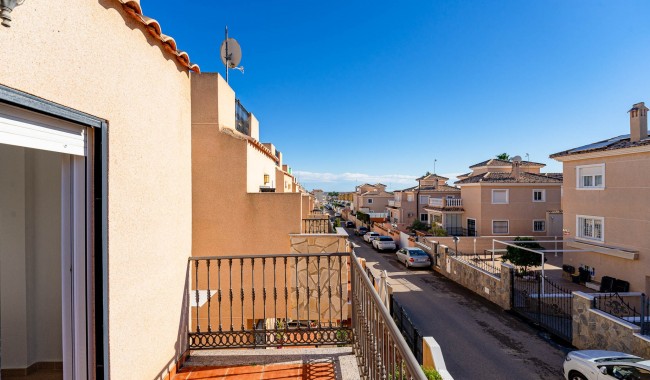 Resale - Townhouse - Punta Prima