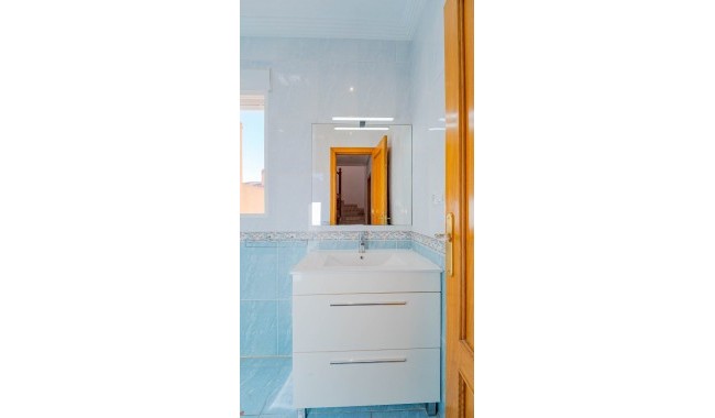 Resale - Townhouse - Punta Prima