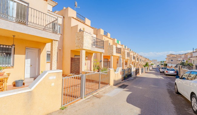 Resale - Townhouse - Punta Prima