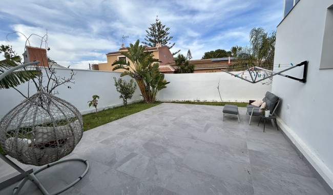 Begagnad - Villa - Torrevieja - Los Balcones