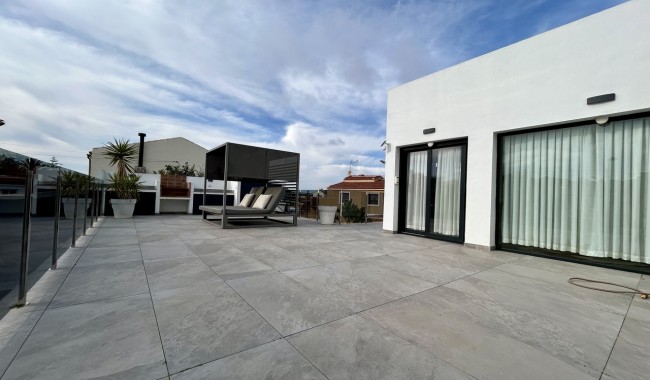 Begagnad - Villa - Torrevieja - Los Balcones