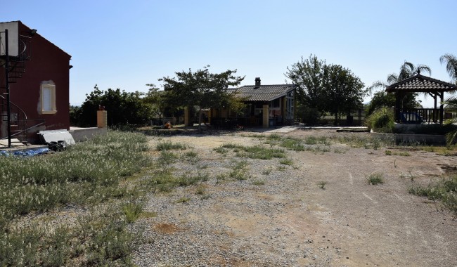 Resale - Plot - Catral