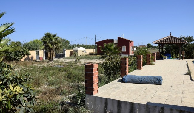 Resale - Plot - Catral