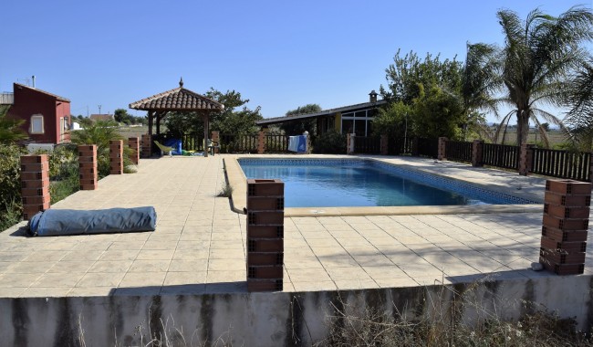 Resale - Plot - Catral