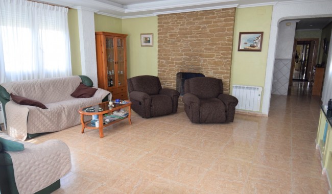 Resale - Villa - Torrevieja - Aguas Nuevas