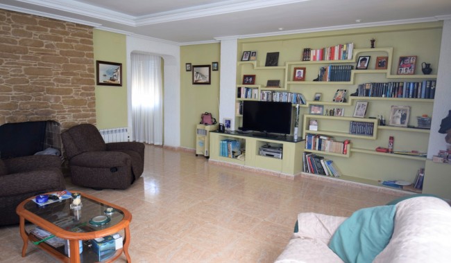 Resale - Villa - Torrevieja - Aguas Nuevas