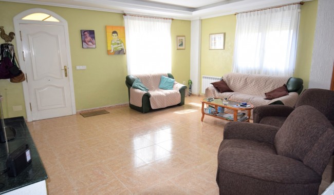 Resale - Villa - Torrevieja - Aguas Nuevas
