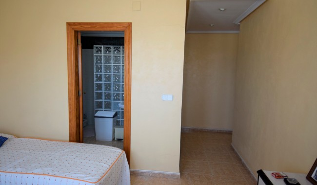 Resale - Villa - Torrevieja - Aguas Nuevas