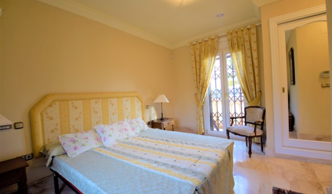 Begagnad - Villa - Guardamar - Urb. El Moncayo