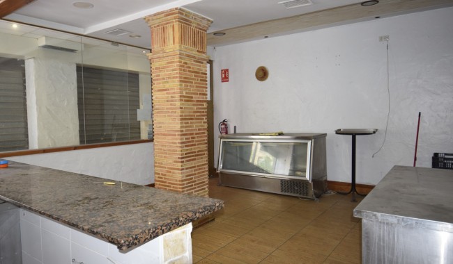 Segunda mano - Local comercial - Guardamar - Guardamar del Segura