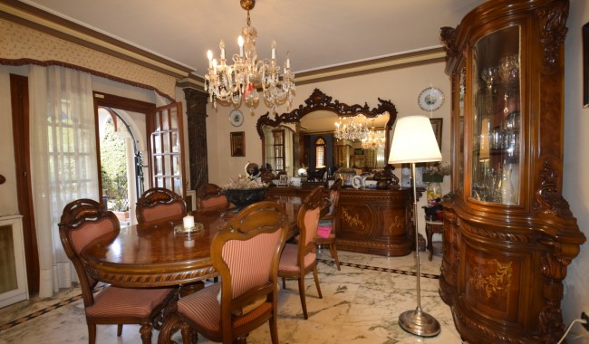 Resale - Villa - Torrevieja - Torrevieja town