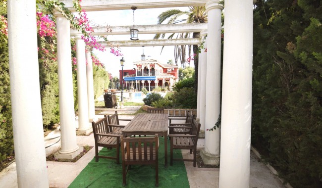 Resale - Villa - Torrevieja - Torrevieja town
