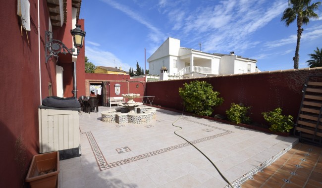 Resale - Villa - Torrevieja - Torrevieja town