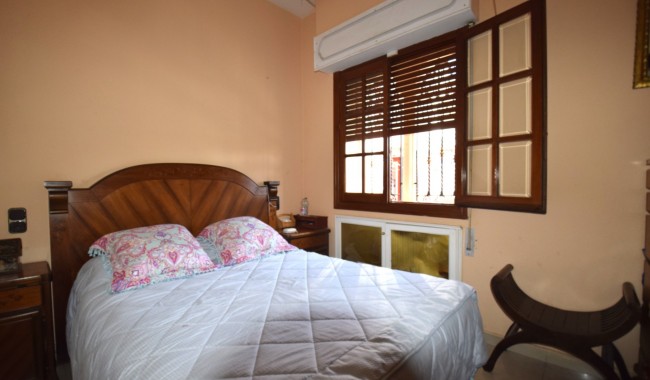 Resale - Villa - Torrevieja - Torrevieja town