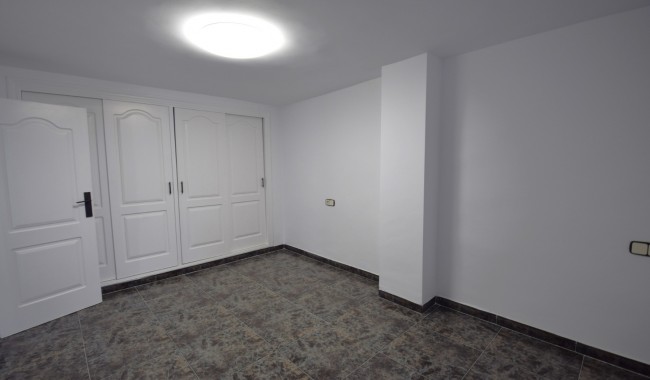 Sprzedaż - Apartament - Guardamar - Pueblo