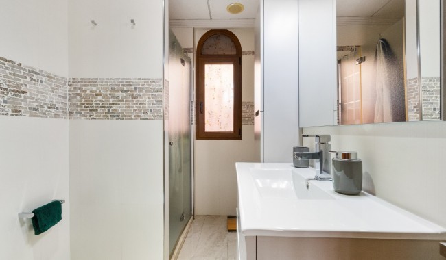 Resale - Villa - Orihuela