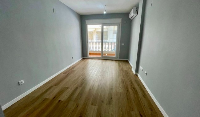 Begagnad - Lägenhet - Torrevieja - La Mata