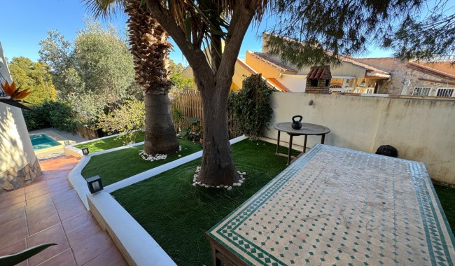 Segunda mano - Villa - Orihuela Costa - La Zenia