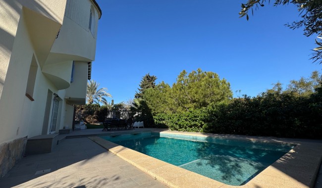 Segunda mano - Villa - Orihuela Costa - La Zenia