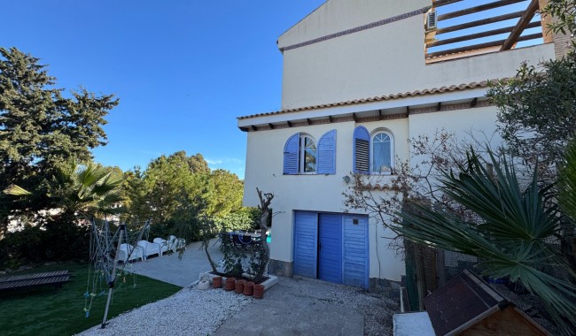 Segunda mano - Villa - Orihuela Costa - La Zenia