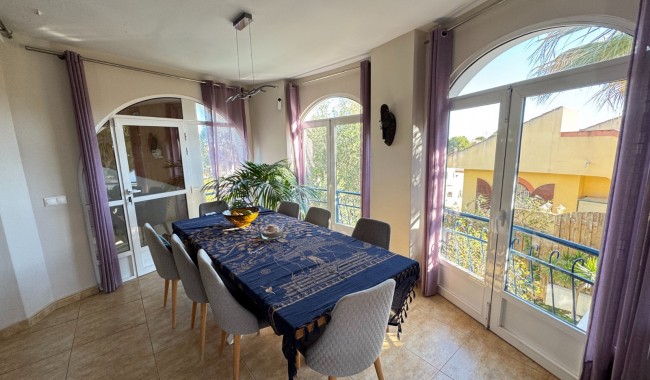 Segunda mano - Villa - Orihuela Costa - La Zenia
