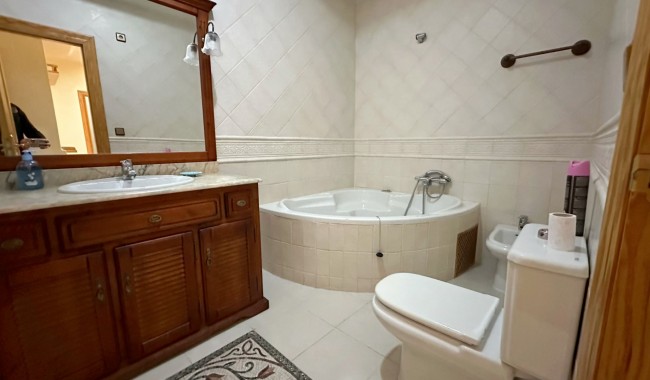 Sprzedaż - Apartament - Guardamar - CENTRO