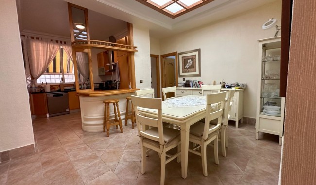 Sprzedaż - Apartament - Guardamar - CENTRO