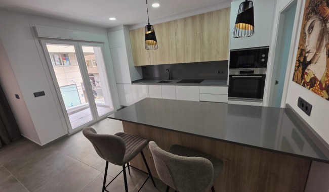 Segunda mano - Apartamento - Torrevieja - Puerto
