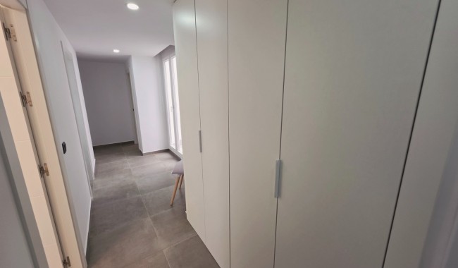 Segunda mano - Apartamento - Torrevieja - Puerto