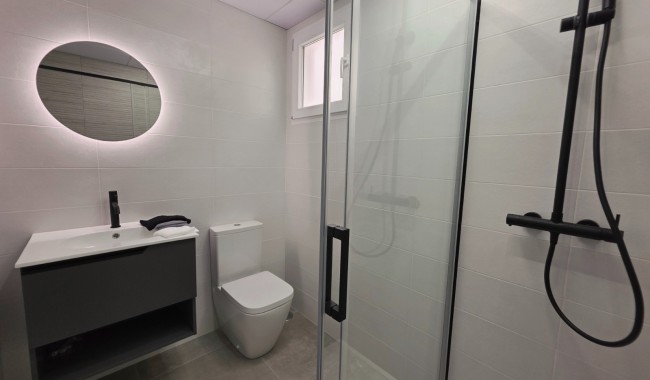 Segunda mano - Apartamento - Torrevieja - Puerto