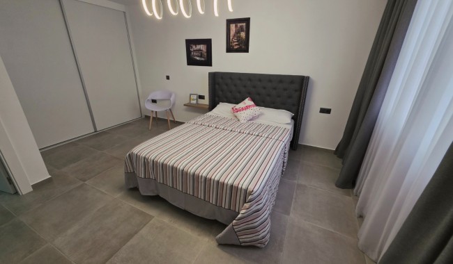 Segunda mano - Apartamento - Torrevieja - Puerto
