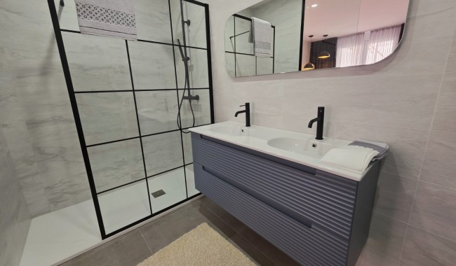 Segunda mano - Apartamento - Torrevieja - Puerto