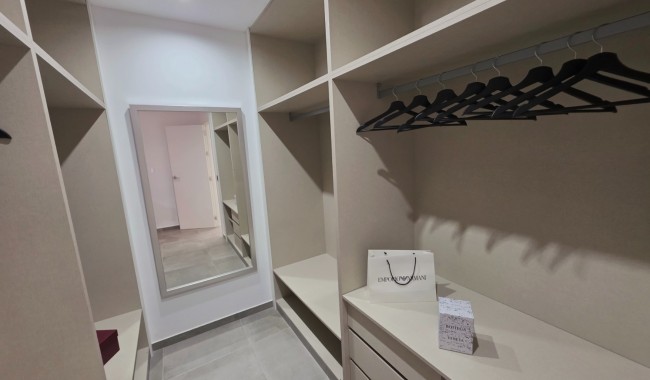 Segunda mano - Apartamento - Torrevieja - Puerto