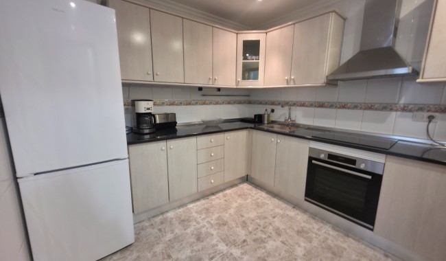 Sprzedaż - Apartament - Torrevieja - Paseo maritimo