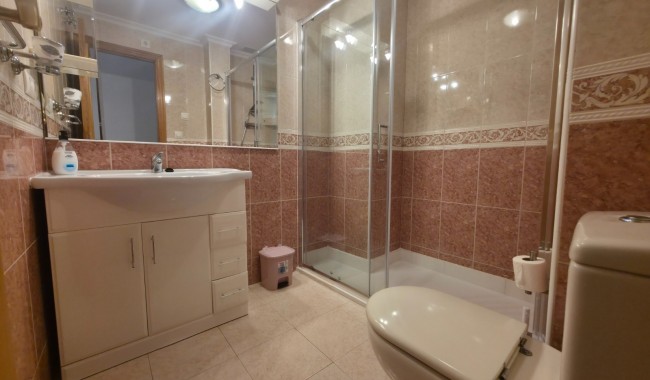 Sprzedaż - Apartament - Torrevieja - Paseo maritimo
