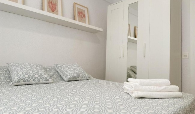 Sprzedaż - Apartament - Torrevieja - Playa del cura