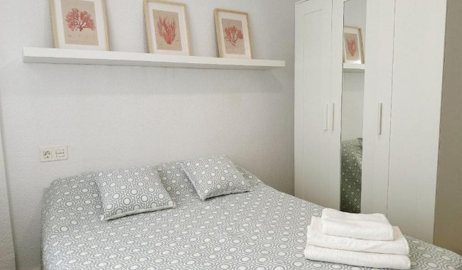 Sprzedaż - Apartament - Torrevieja - Playa del cura
