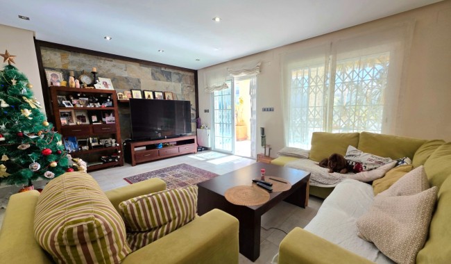 Resale - Villa - Torrevieja - Cabo Cervera