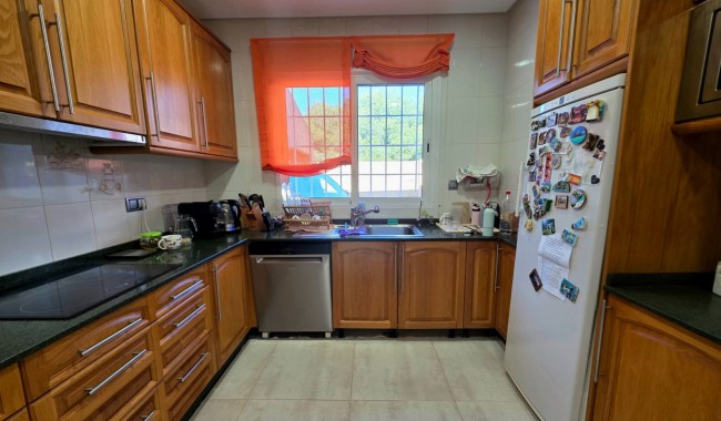 Resale - Villa - Torrevieja - Cabo Cervera