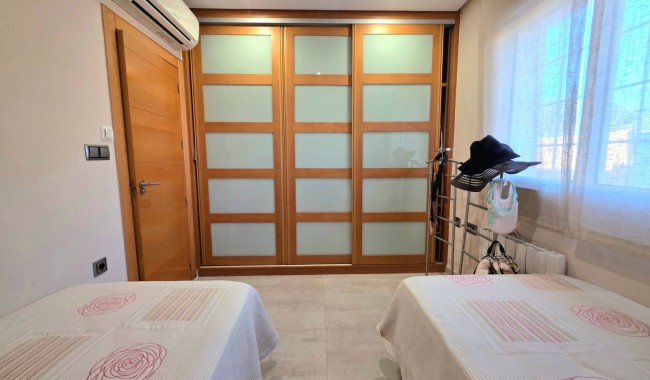 Resale - Villa - Torrevieja - Cabo Cervera