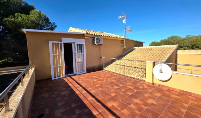 Resale - Villa - Torrevieja - Cabo Cervera