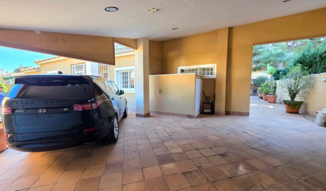 Resale - Villa - Torrevieja - Cabo Cervera