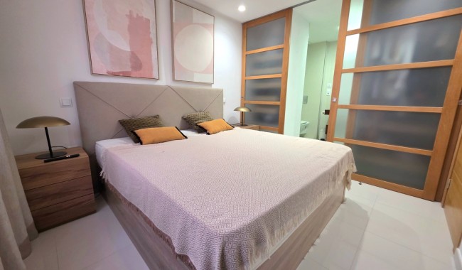 Resale - Apartment - Guardamar