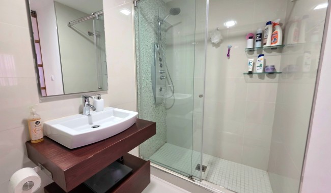 Resale - Apartment - Guardamar