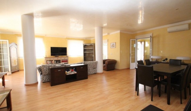 Brukt - Villa - Orihuela Costa - Cabo Roig