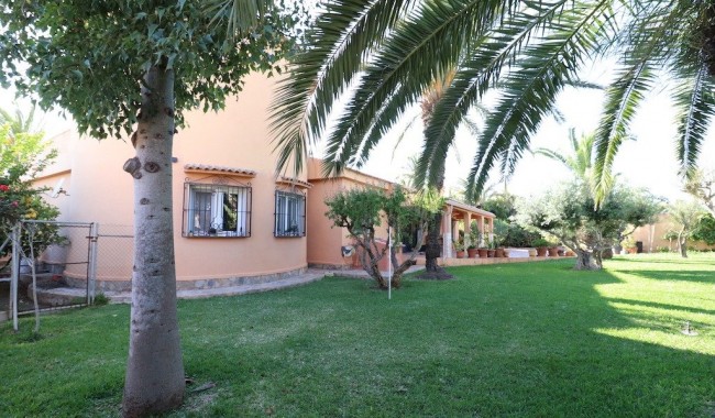 Sprzedaż - Willa - Torrevieja - El Chaparral
