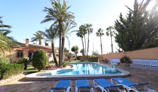 Sprzedaż - Willa - Torrevieja - El Chaparral