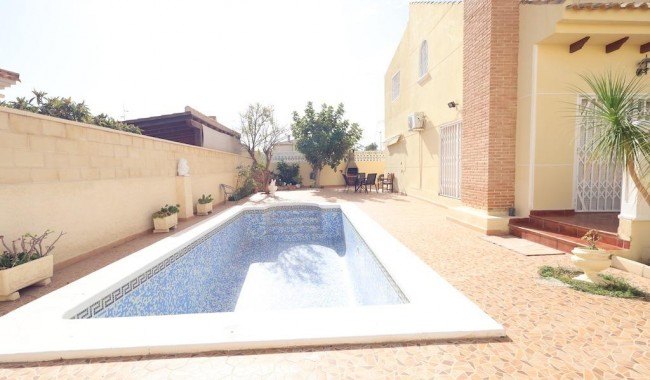 Brukt - Villa - Orihuela Costa - Playa Flamenca