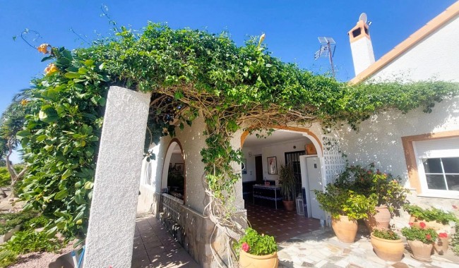 Begagnad - Finca - La Marina